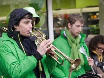 Orchestre de variété célèbre prêt à animer événement